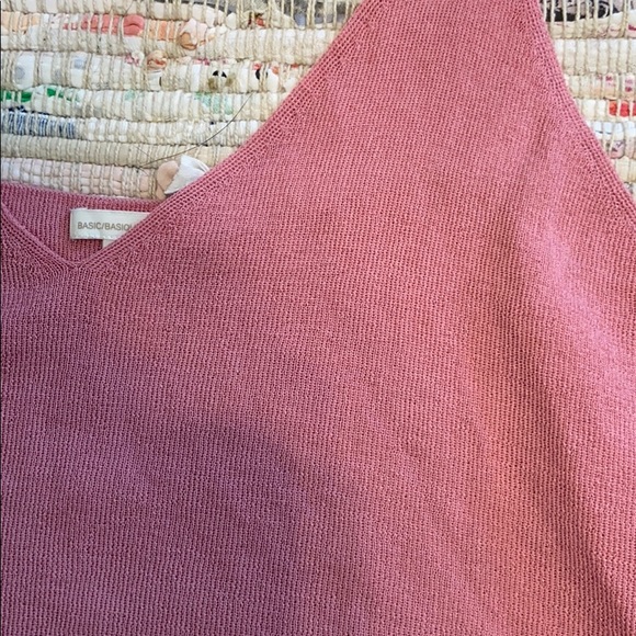 Loose fitting tank top - Picture 2 of 3